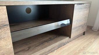 TV Stolek 135 cm barva dub - 6