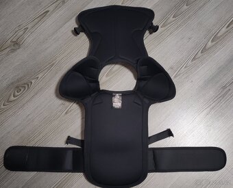 Dětský chránič – hrudník, záda, ramena, páteř - 6