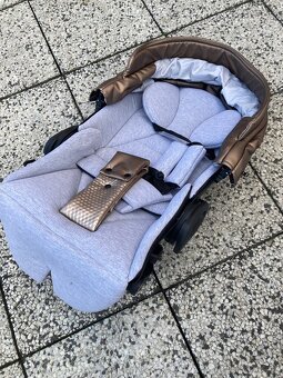 Kočárek Junama - 6