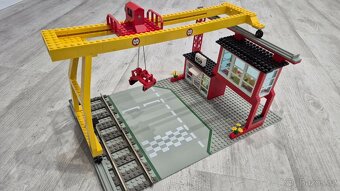 LEGO 4555 9V Train - Cargo Station - 6