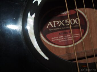 Prodám kytaru Yamaha APX 500 BL - 6