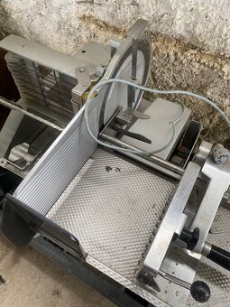 Automaticky kráječ nařezak Bizerba - 6
