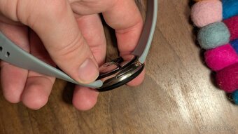 Google Pixel Watch 2 - Hazel - 6