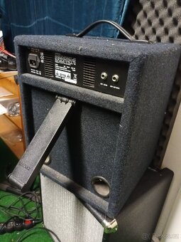 Baskytarové/basové kombo Warwick 30 - 6