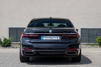 BMW 7 730D - 6