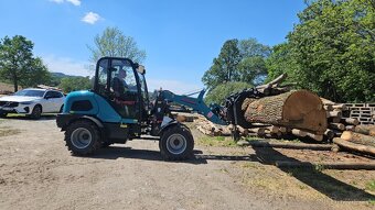 kolový kloubový nakladač, motor Kubota - 6