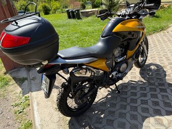Honda Transalp 700 - 6