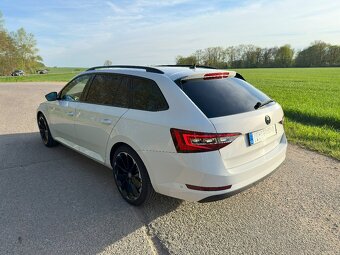 Škoda Superb Combi 2.0 TDI 110kW Laurin & Klement - 6