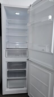 Lednice s mrazákem ETA, kombinovaná, lednice LG - 6