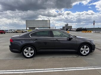 VW Passat B8 Sedan Limuzín limuzína rok 2022 - 6