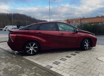 Toyota Mirai. 2017. - 6