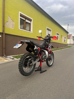 Yamaha DT 125LC - 6