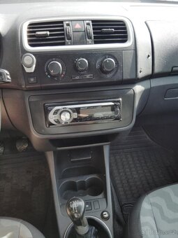 Prodám Škoda Fabia 1.2 benzín - 6