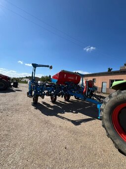 Secí stroj na kukuřici MONOSEM - 6