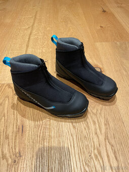 Dětské běžky 140cm, hůlky 110cm, běžkové boty vel. 36 EU - 6