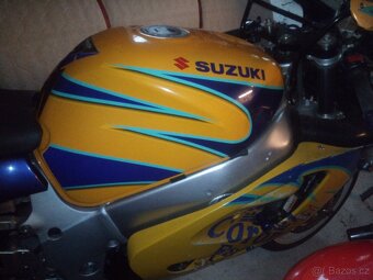 SUZUKI GSX-R 600 SRAD - 6