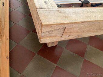 Velká manželská postel akácie Masiv - 6