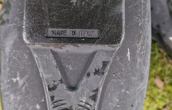 Běžky Rossignol (červené), hůlky a sjezdové boty nadměrná ve - 6