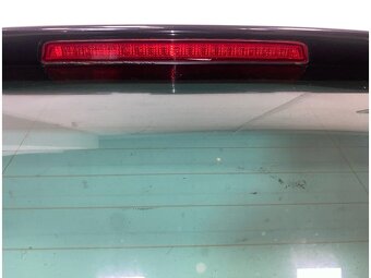 Páté dveře černá metalíza LF9R Škoda Superb 2 kombi 2013 - 6