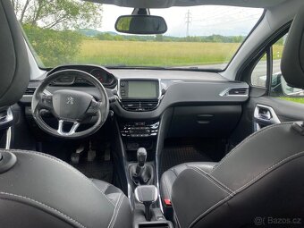 Peugeot 2008 1.2 pt - 6