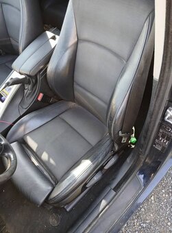 BMW E91 318d 90kw - 6