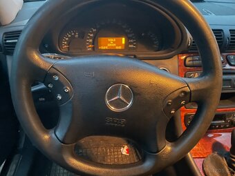 Mercedes Benz C220CDi na opravu - 6