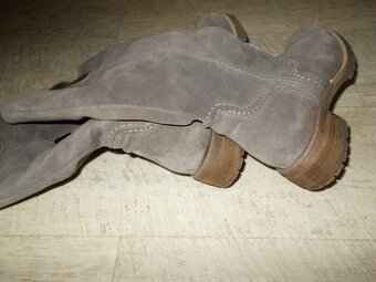 KOŽENÉ SEMIŠ KOZAČKY V,37 + NOVÁ KABELKA DAREK - 6