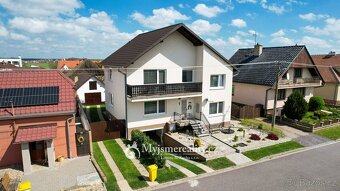 Prodej rodinný dům, 6+1, zahradní domek, pozemek 746 m2 - D - 6