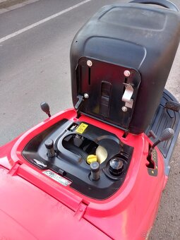 Prodám zahradní traktor Rider Castelgarden F72 - 6