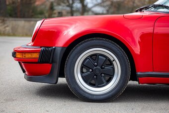 Porsche 911 SC - 6