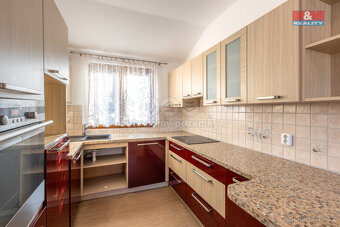 Prodej stavebního pozemku 700 m2, ul. Průmyslová, Jesenice - 6