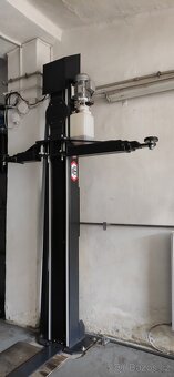 Dvousloupový elektrohydraulický zvedák 3.500-7.500 kg ZÁRUKA - 6
