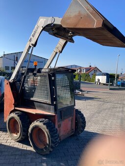 Smykový nakladač BOBCAT Scat Trak 1300HD Kubota - 6