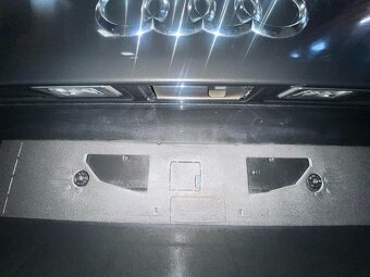 Páté dveře tmavě šedá LX7U Audi A6 C7 4G avant r.v. 2013 - 6