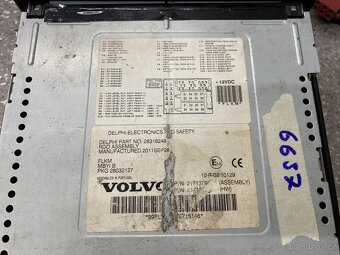 Autorádio Volvo MP3 Delphi - 6