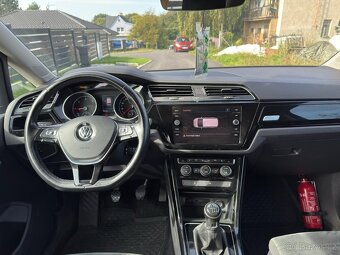 Volkswagen Touran 2.0 TDI 110kw -po rozvodech, servis jen VW - 6