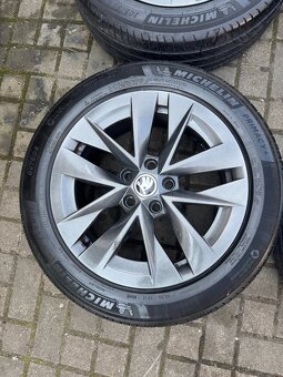 ORIGINÁL Alu Škoda ROTARE R17, 5x112 - LETNÍ PNEU - 6