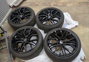 Tesla Model Y Performance Dual Motor AWD 393 kW - 6