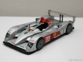 AUDI R10 TDI "Le Mans" 2006 Revell (1:24) - 6