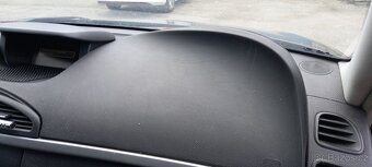 Renault Laguna 1,9 DCi - 6