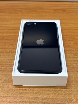 Apple iPhone SE 2022 - 128GB jako Nový - 6