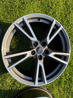 Alu kola S-line Audi Q5 80A601025R 8JX19 ET39 - 6