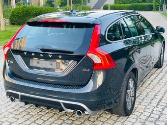Volvo V60 2.0D 120KW 5VALEC AUTOMAT SENZORY VÝHŘEV R-DESIGN - 6