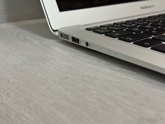Apple MacBook Air 13" Early 2014 - i5 | 4GB RAM | 128GB SSD - 6