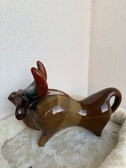 Majolikový býk - 6