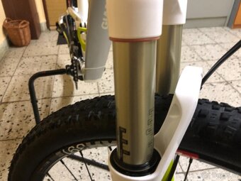 Giant anthem 27.5 vel. L velmi pěkný, výbava navíc - 6