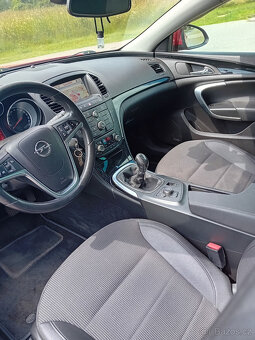 Opel Insignia Sports Tourer 2.0 CDTi 4x4, r. 2013 - 6