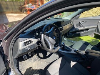 BMW 320 i kombi Panoramatická střecha - 6