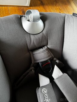 Cybex Sirona Z i-size + otočná základna - 6