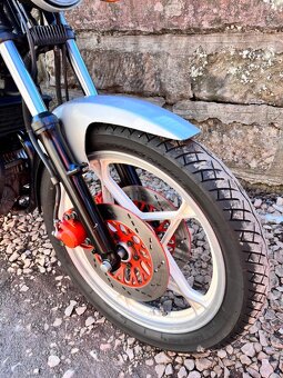 Suzuki Katana 650G - 6